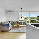 2 Bedroom Cozy In Juelsminde * Sønderby