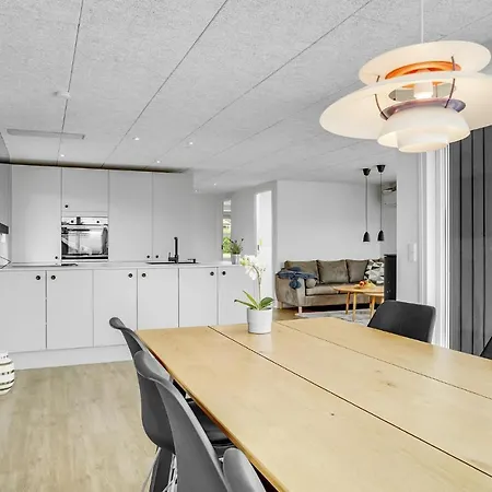 2 Bedroom Cozy In Juelsminde Sonderby (Midtjylland)