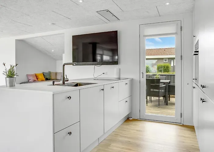 2 Bedroom Cozy In Juelsminde Casa vacanze