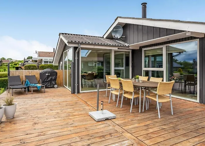 2 Bedroom Cozy In Juelsminde